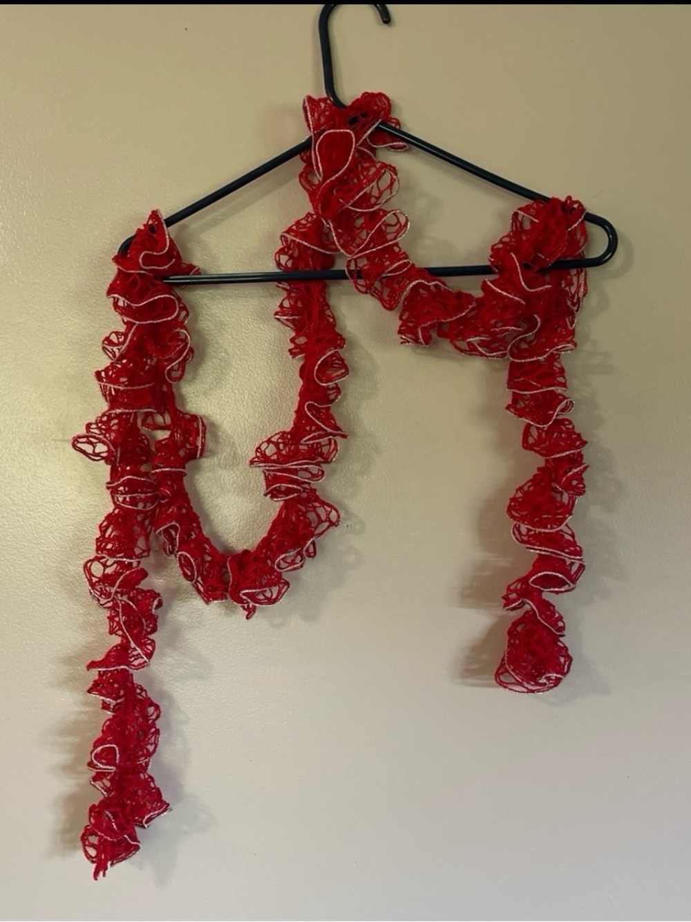 Red Ruffled Knit Scarf - Picture 5 of 5